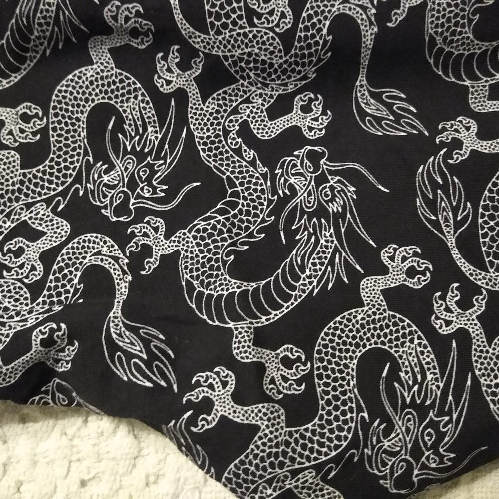 No Boundaries Plus size Capris - Picture 2 of 4